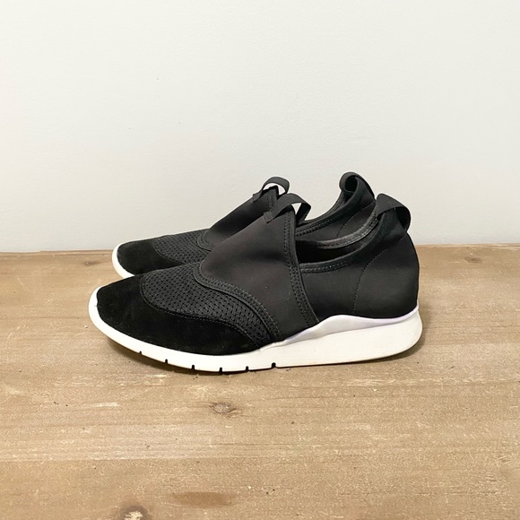 Gentle Souls Raina Lite Slip On Sneakers Black Size 8.5 - Picture 1 of 6
